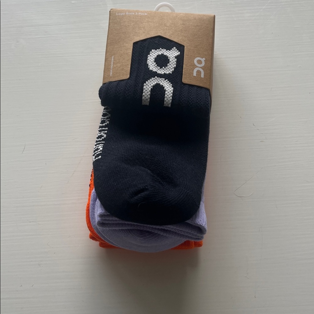 NEW ON logo sock 3-pack in comet flame - Picture 2 of 4
